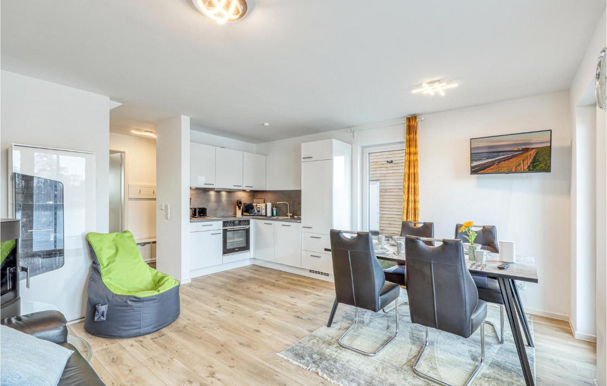 Nice Home In Tossens With Kitchen Exteriér fotografie
